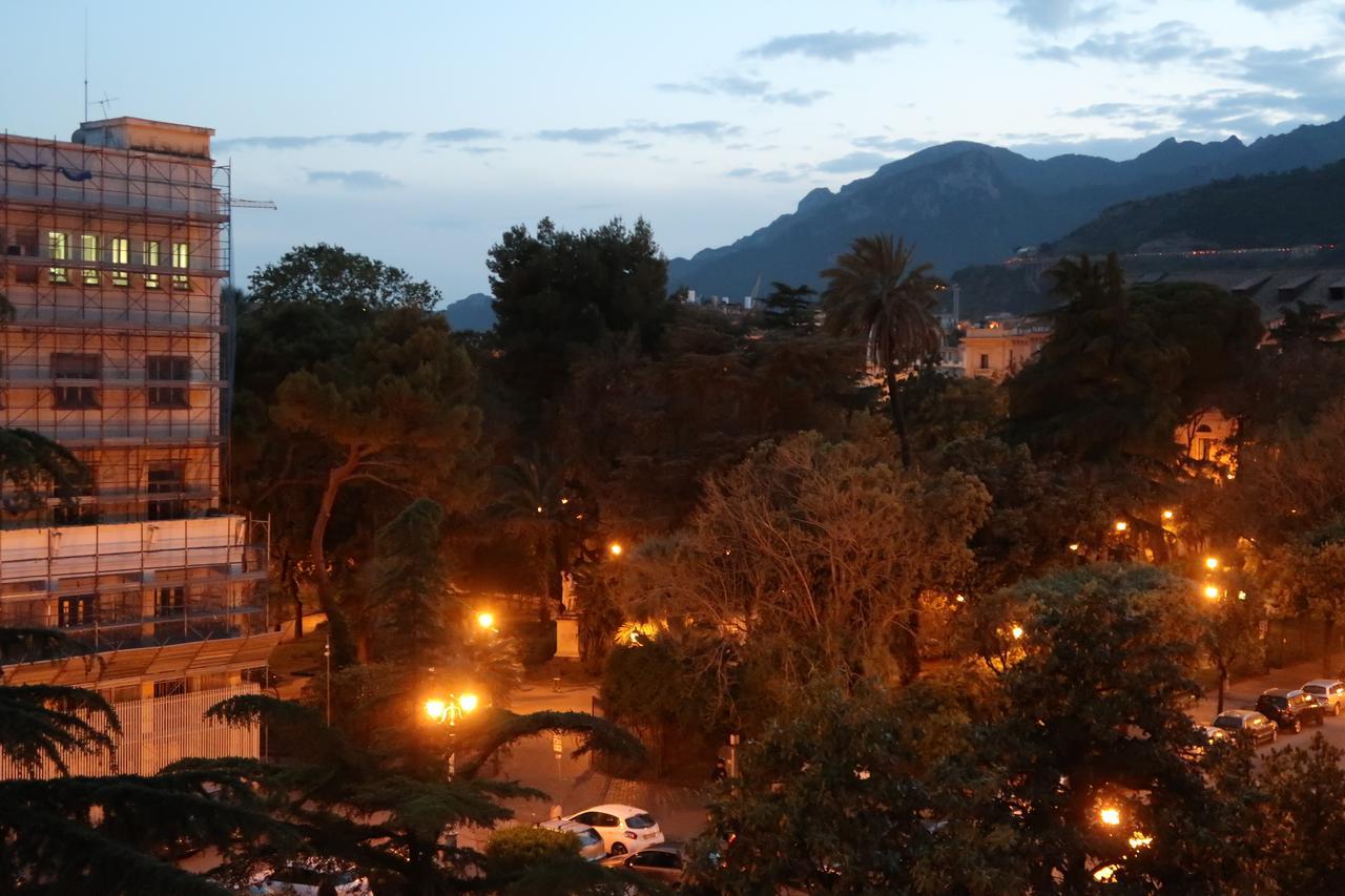 La Maison Du Paradis Salerno Bagian luar foto